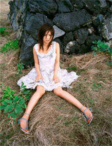 《欧美亚洲中文国产制服》