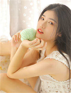 《美女被吸》