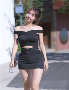 《新娘父亲回应迎亲》